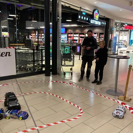 Lugnt Och Centralt Strömstad エクステリア 写真
